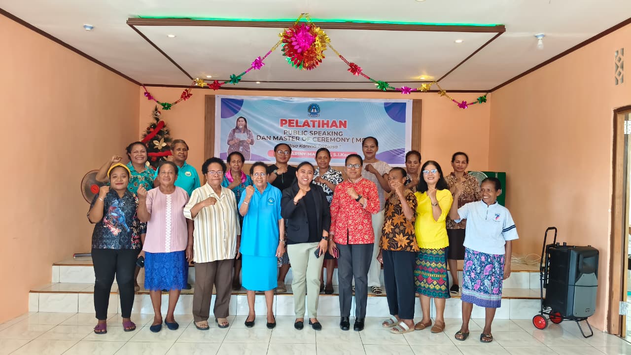Badan Kesbangpol Mewakili PEMDA Menghadiri Kegiatan Pelatihan Publik Speaking dan MC